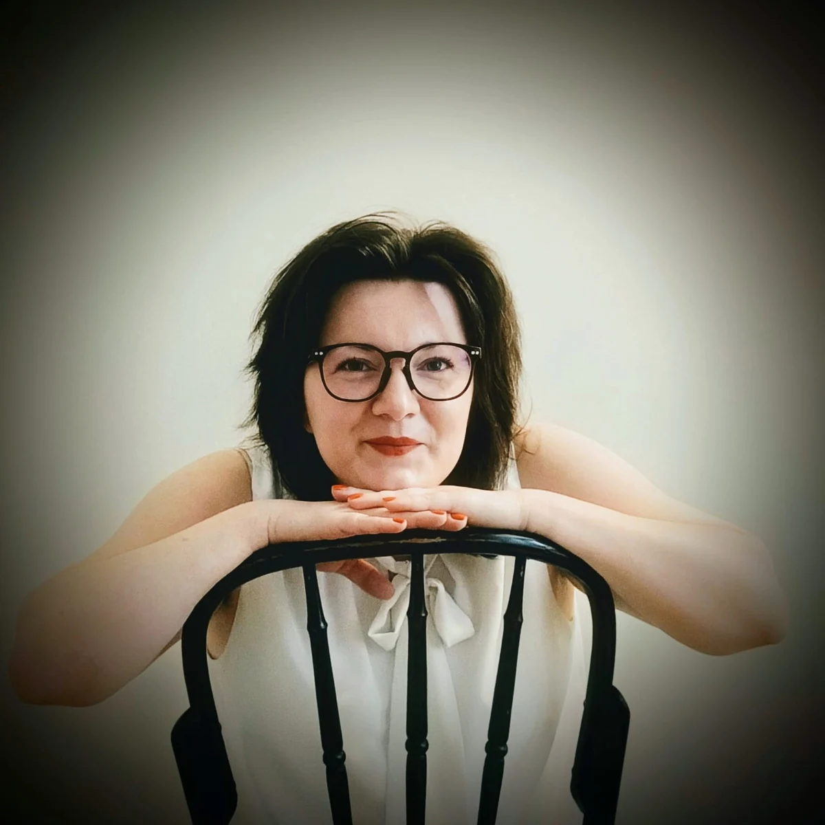 Portret Gertie Hoatzsel, autorki książki Sophie i Złotodziób Purpurowy